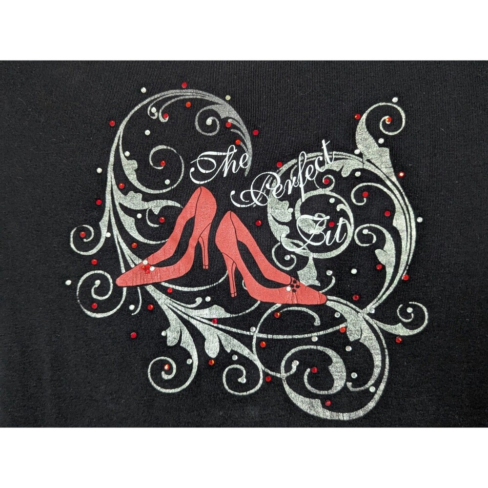Nicole Miller Graphic 'The Perfect Fit' Tee Womens XL Black Red Shoes Rhinestone